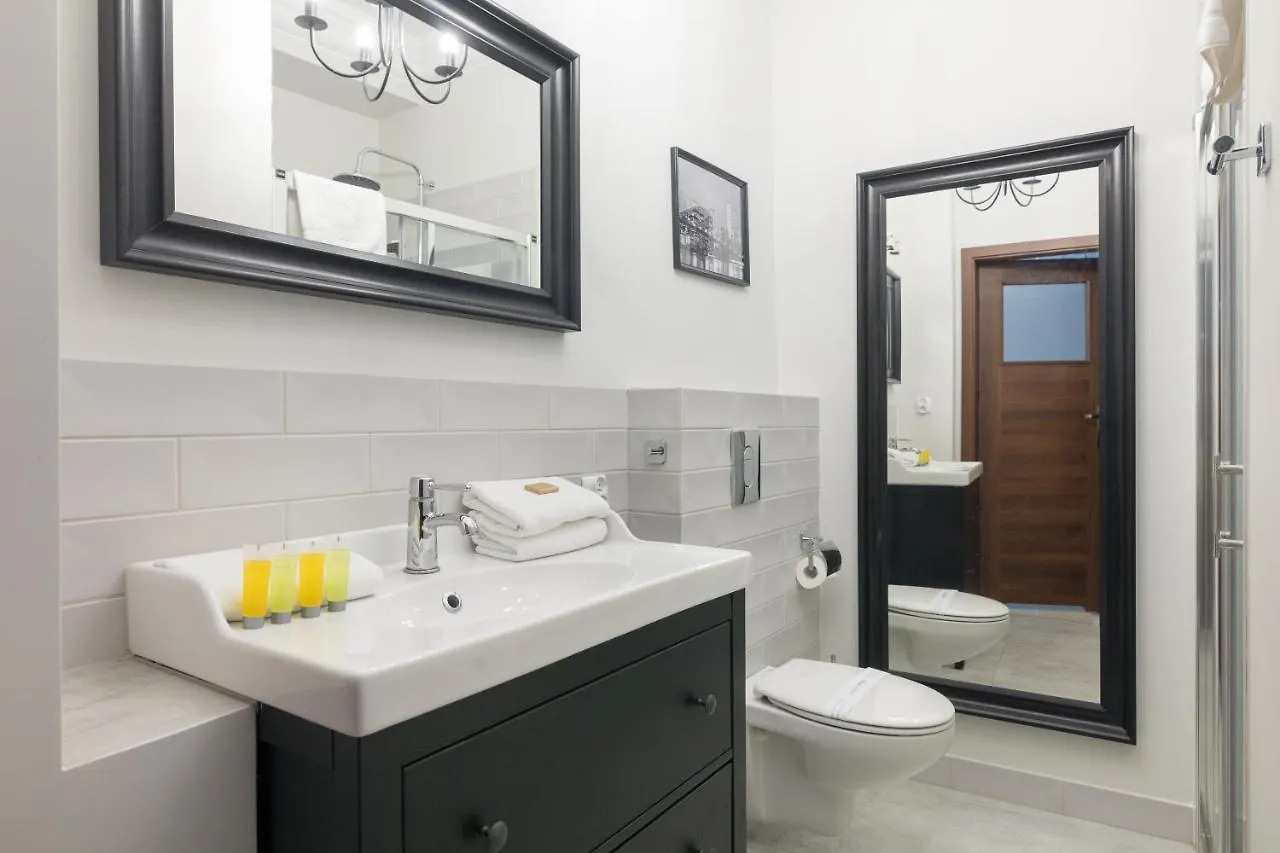 Jezuicka Old Town Pleasant Apartment ワルシャワ