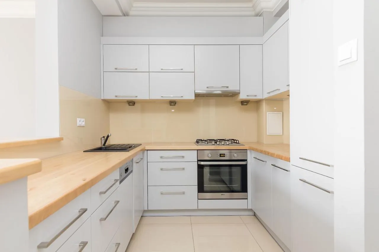 Jezuicka Old Town Pleasant Apartment ワルシャワ